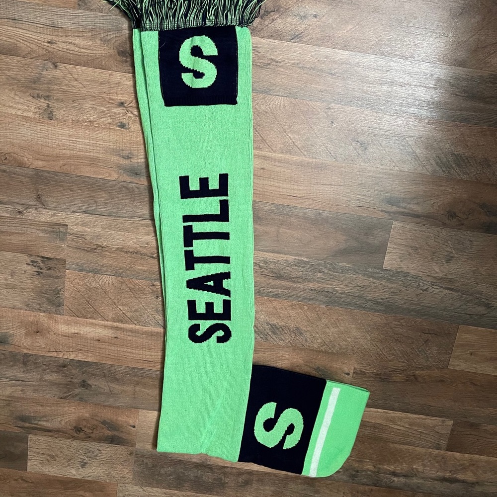 Seattle Seahawks hooded scarf